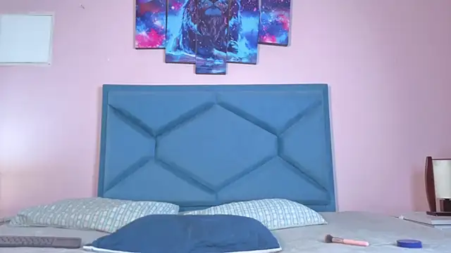 Snapshot of LunnaSmith chatting on 7, 11, 2025 LunnaSmith online show from 7, 11, 2025