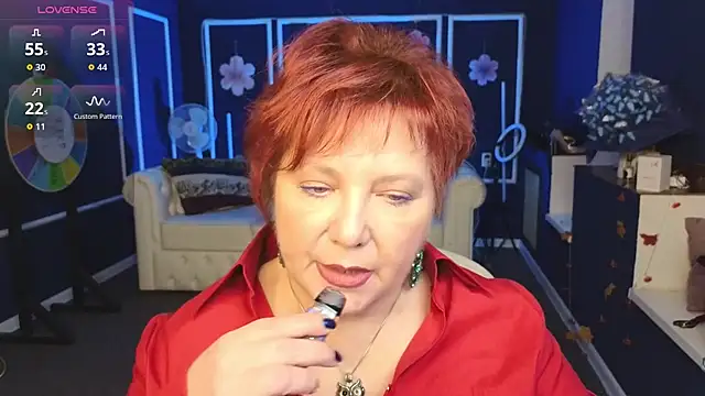 Kira Kenett online show from 18, 11, 2025