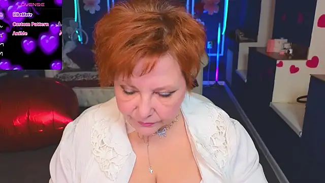 Snapshot of Kira_Kenett chatting on 17, 2, 2026 Kira Kenett online show from 17, 2, 2026