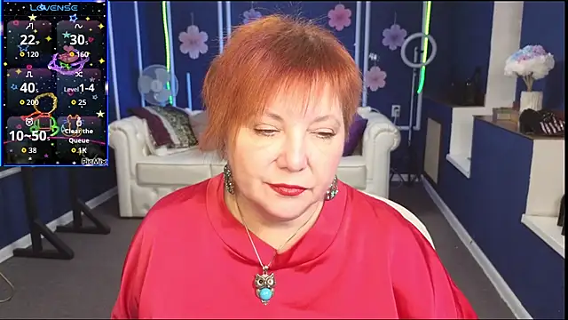 Kira Kenett online show from 1, 10, 2025