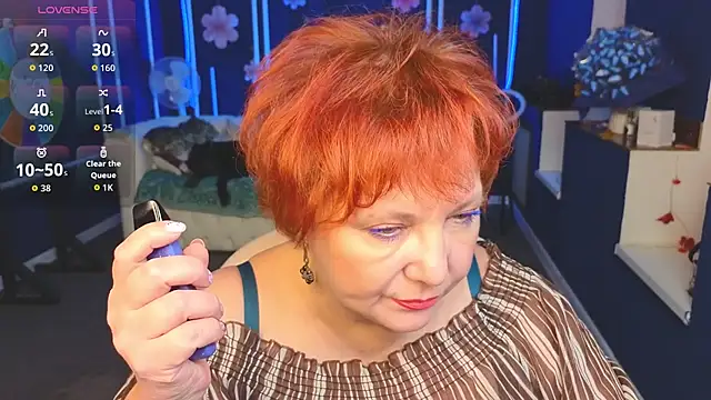 Snapshot of Kira_Kenett chatting on 4, 12, 2025 Kira Kenett online show from 4, 12, 2025