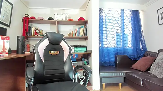 GretaVoss  online show from 16, 10, 2025