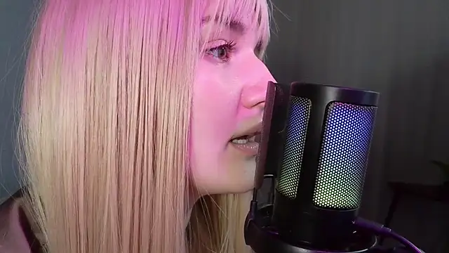 LunaXLoverx online show from 8, 10, 2025