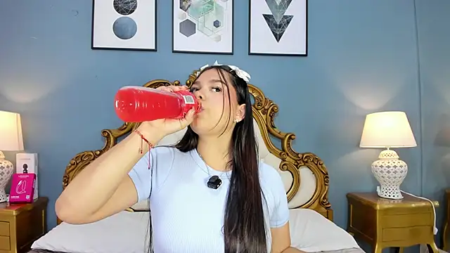 HatsaJones online show from 18, 2, 2026