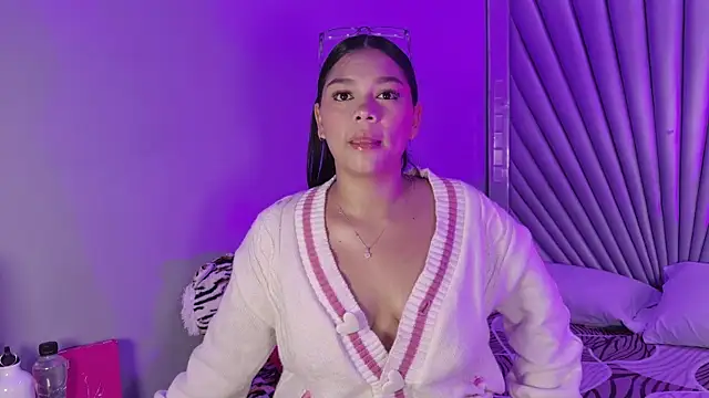 HatsaJones online show from 9, 4, 2026