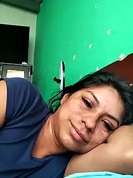 Snapshot of AnggelicaSwan21 chatting on 7, 10, 2025 AnggelicaSwan21 online show from 7, 10, 2025