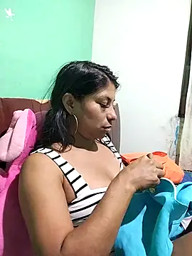 Snapshot of AnggelicaSwan21 chatting on 2, 11, 2025 AnggelicaSwan21 online show from 2, 11, 2025