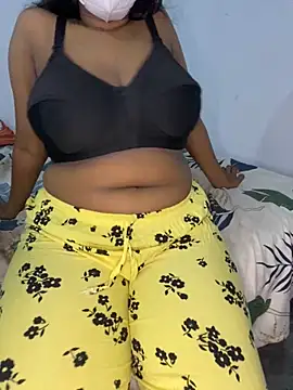 Snapshot of Hashini_69 chatting on 7, 10, 2025 Hashini 69 online show from 7, 10, 2025