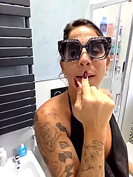 sexy7883 online show from 16, 12, 2025