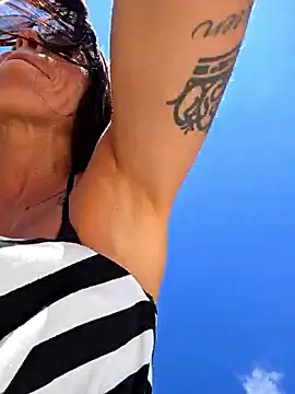 sexy7883 online show from 21, 9, 2025