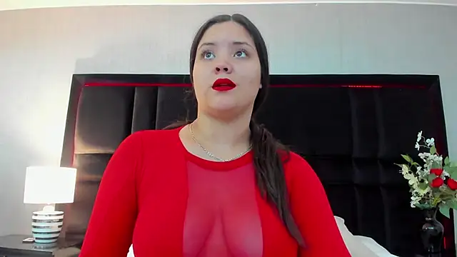 NahiaMonet online show from 18, 10, 2025