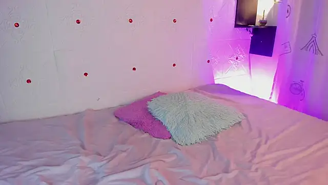 LolaXXXperience online show from 19, 9, 2025