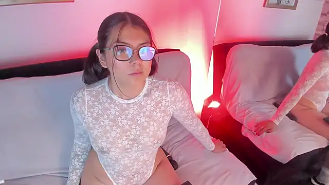 LolaXXXperience online show from 20, 9, 2025