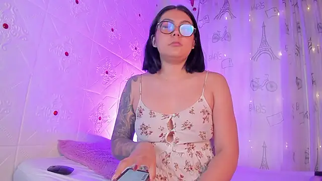 LolaXXXperience online show from 15, 1, 2026