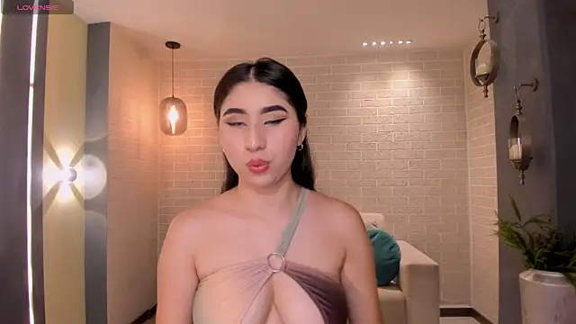 MayaMoretti  online show from 27, 9, 2025