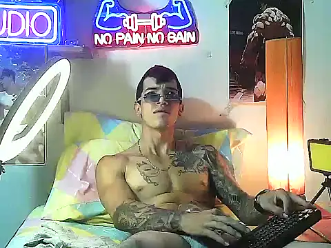 Strongcockfitness online show from 26, 10, 2025