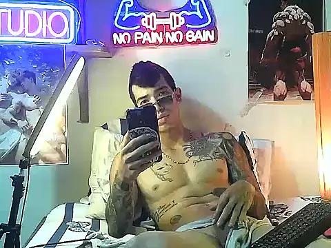 Strongcockfitness online show from 18, 10, 2025