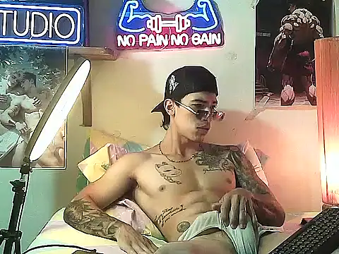 Strongcockfitness online show from 4, 11, 2025