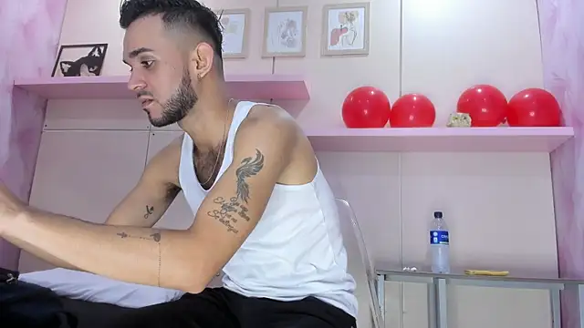 Snapshot of EthanGrey chatting on 14, 2, 2026 EthanGrey online show from 14, 2, 2026