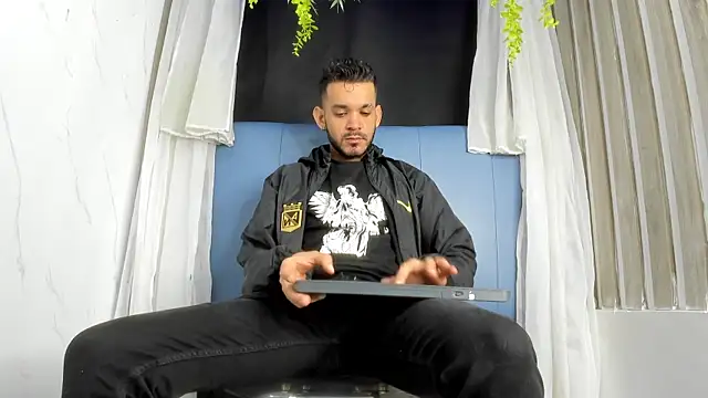 Snapshot of EthanGrey chatting on 10, 1, 2026 EthanGrey online show from 10, 1, 2026