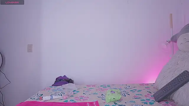 Rebecah 1 online show from 23, 9, 2025