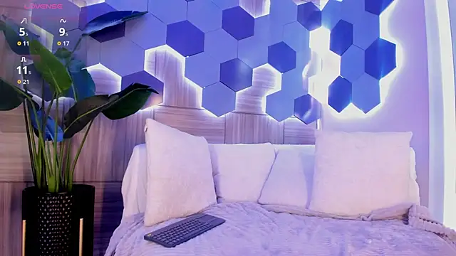 RoxyLior online show from 16, 10, 2025