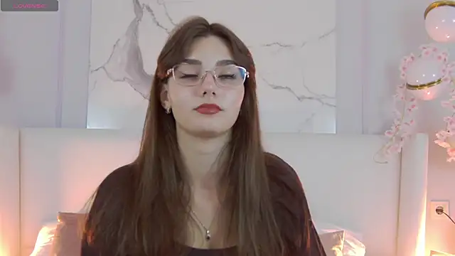 LeaMelone online show from 10, 9, 2025