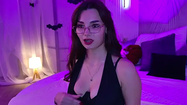 LeaMelone online show from 9, 11, 2025