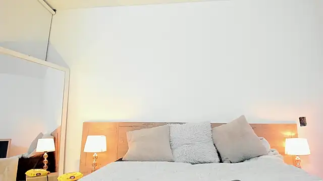 Parys Hot online show from 25, 9, 2025