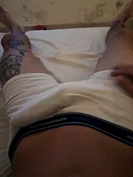 Snapshot of Skate012 chatting on 2, 3, 2026 Skate012 online show from 2, 3, 2026