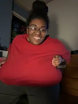 Snapshot of bunbun420247 chatting on 21, 11, 2025 bunbun420247 online show from 21, 11, 2025