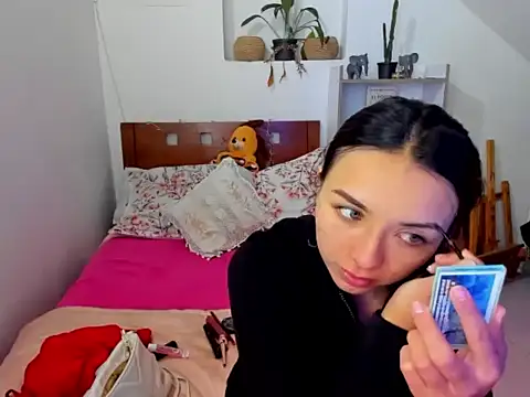 megan doll2123 online show from 18, 12, 2025