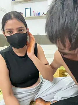Sex Queen aaraya online show from 6, 5, 2026
