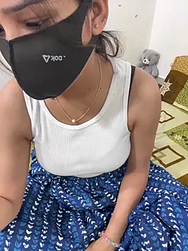 Sex Queen aaraya online show from 6, 4, 2026