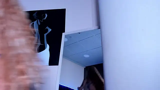 Snapshot of AngelynaW chatting on 25, 11, 2025 AngelynaW online show from 25, 11, 2025