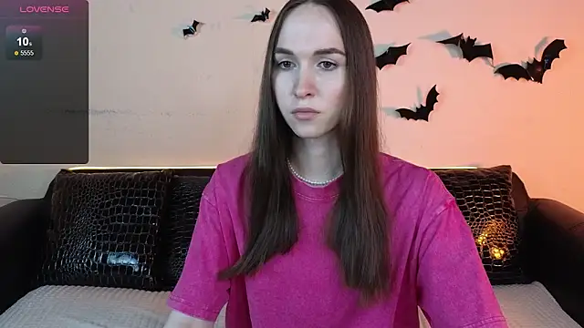 Snapshot of Angeel_Kate chatting on 6, 11, 2025 Angeel Kate online show from 6, 11, 2025