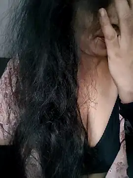 Deepa Sharma143 online show from 20, 12, 2025