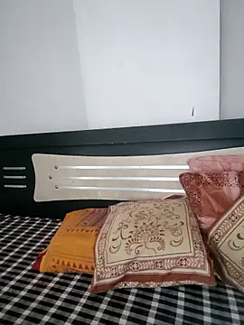 Deepa Sharma143 online show from 26, 9, 2025