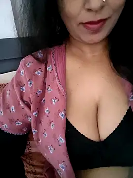 Snapshot of Deepa_Sharma143 chatting on 2, 3, 2026 Deepa Sharma143 online show from 2, 3, 2026