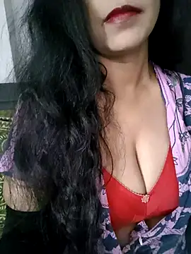 Deepa Sharma143 online show from 9, 10, 2025