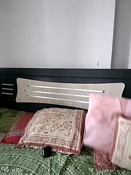 Deepa Sharma143 online show from 20, 9, 2025