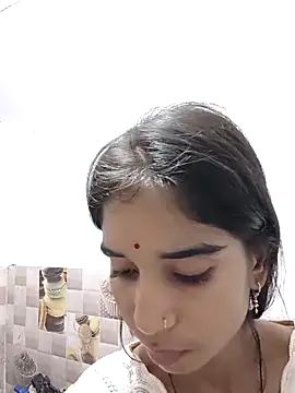 Hot-Soniya2 online show from 9, 10, 2025