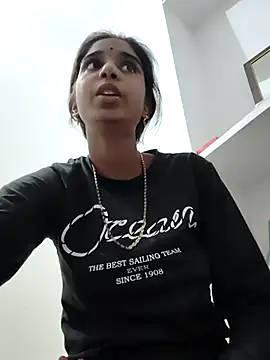 Hot-Soniya2 online show from 12, 11, 2025