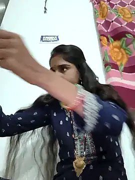 Hot-Soniya2 online show from 1, 11, 2025