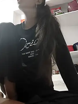 Hot-Soniya2 online show from 9, 9, 2025