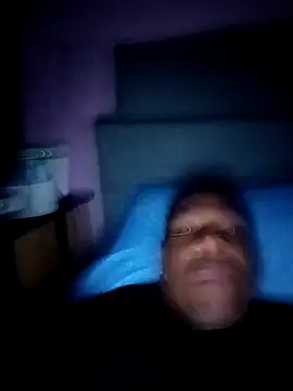 estrogeni online show from 18, 4, 2026