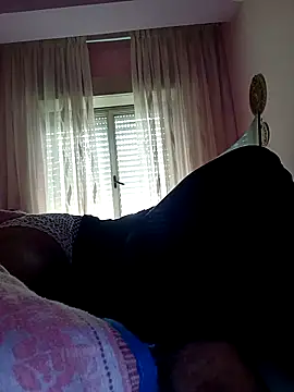 estrogeni online show from 11, 4, 2026