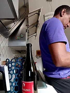 estrogeni online show from 15, 4, 2026