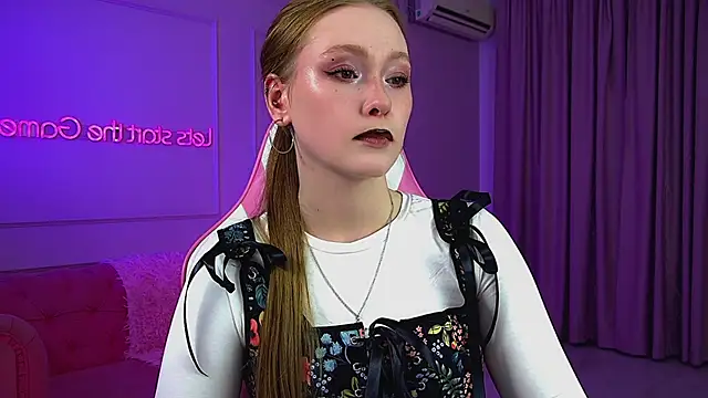 Snapshot of AgataFoxley chatting on 20, 6, 2026 AgataFoxley online show from 20, 6, 2026