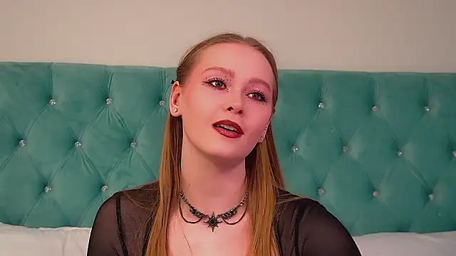 AgataFoxley online show from 13, 3, 2026